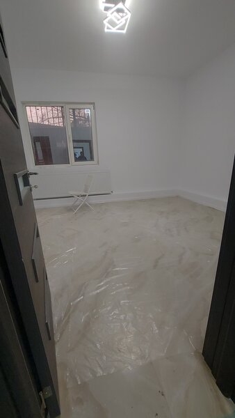 Stirbei Voda, Berzei, casa boiereasca singur curte,